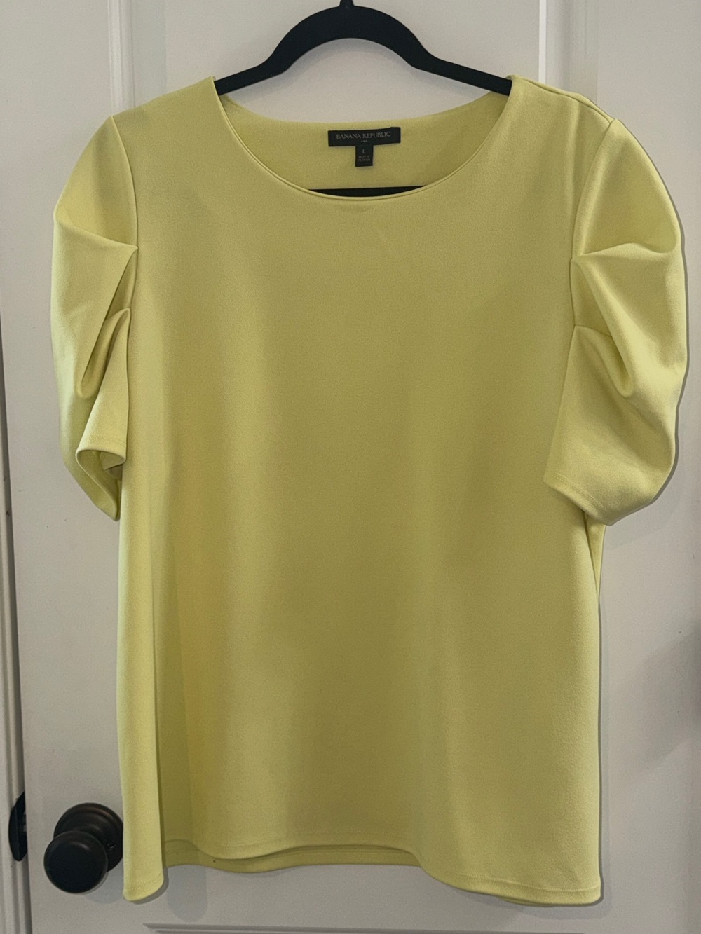 Banana Republic Yellow Pleated Sleeve Blouse – Women’s Large